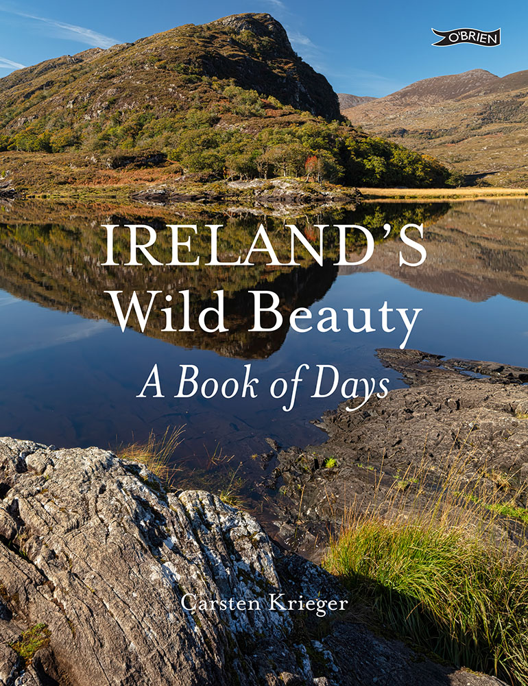 Ireland's Wild Beauty: A Book of Days (Hardback)
