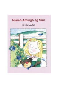 Niamh Amuigh ag Siúl Leabhar Beag (Little Book)